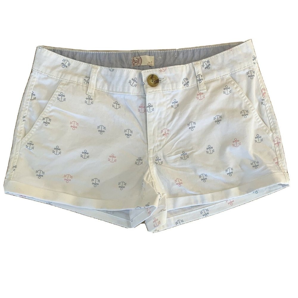 SO Womens White Shorts Size 7